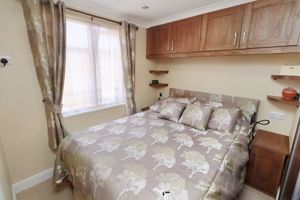 Riverside Flag Hill - click for photo gallery